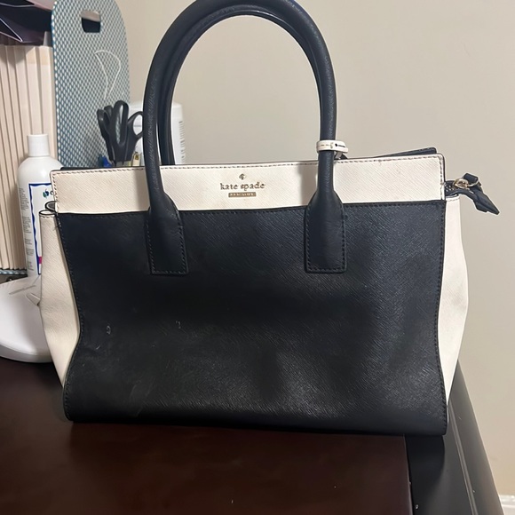kate spade Handbags - Used Kate Spade Purse